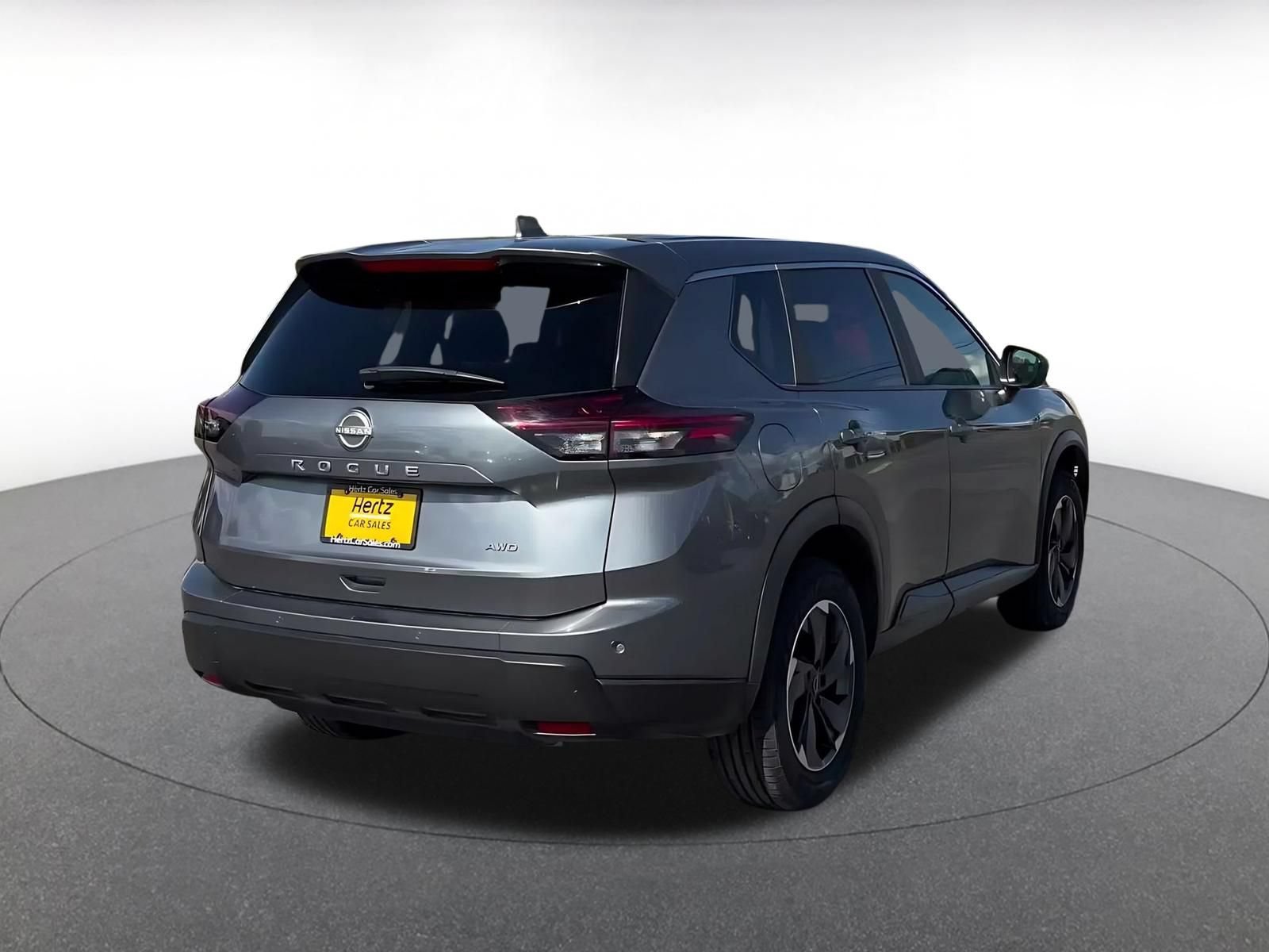 Used 2025 Nissan Rogue SV AWD/4WD image 14