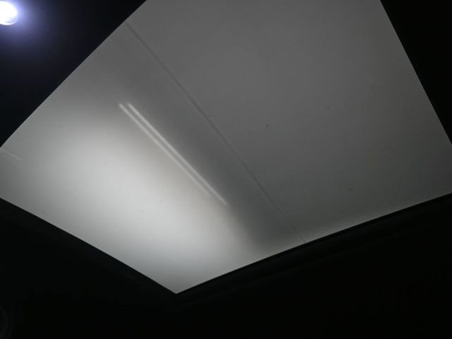 Used 2023 Kia Sorento SX Prestige image 18