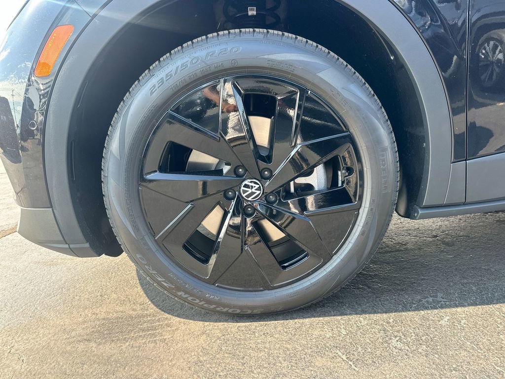 New 2025 Volkswagen ID.4 Pro S AWD/4WD image 35