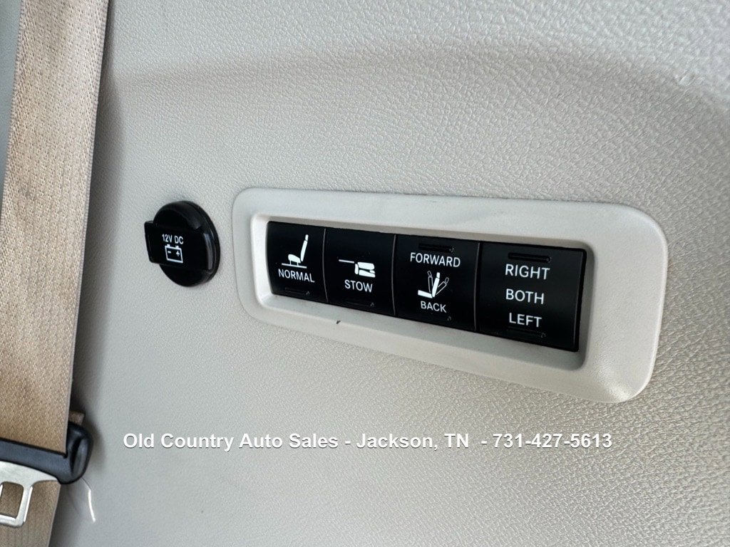 Used 2020 Chrysler Pacifica Limited FWD image 8