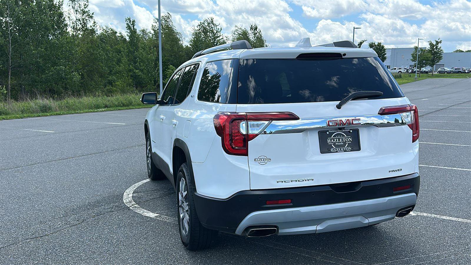 Used 2020 GMC Acadia SLT image 11