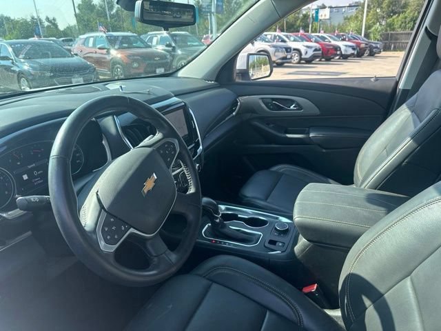 Certified 2021 Chevrolet Traverse LT w/ LT Premium Package AWD/4WD image 9