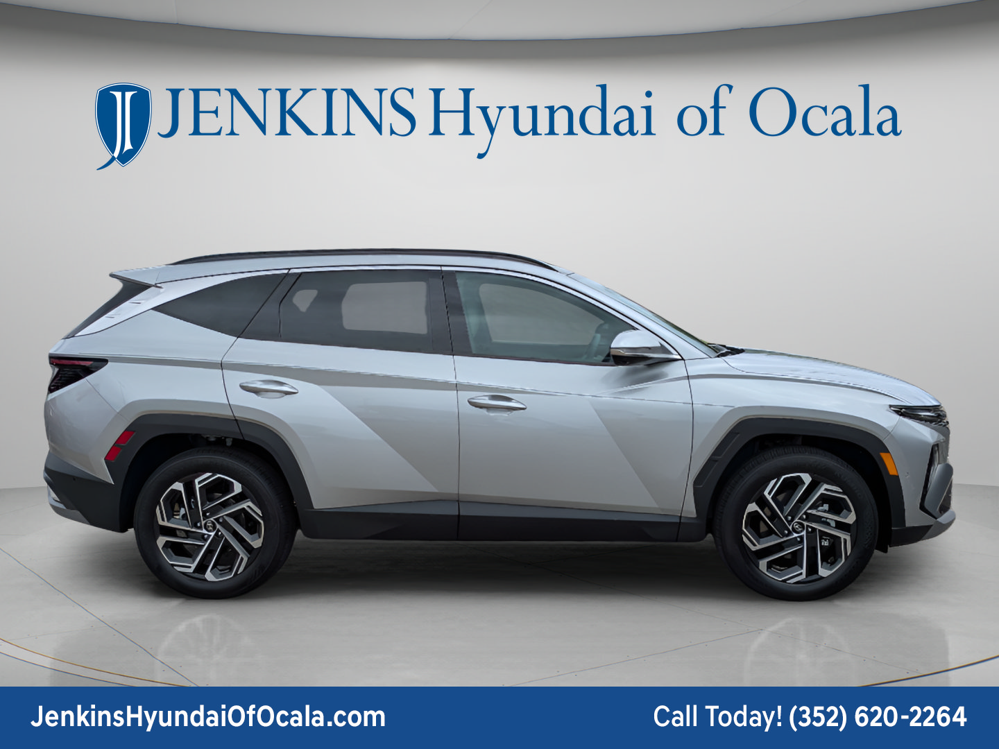 New 2026 Hyundai Tucson Limited FWD image 2