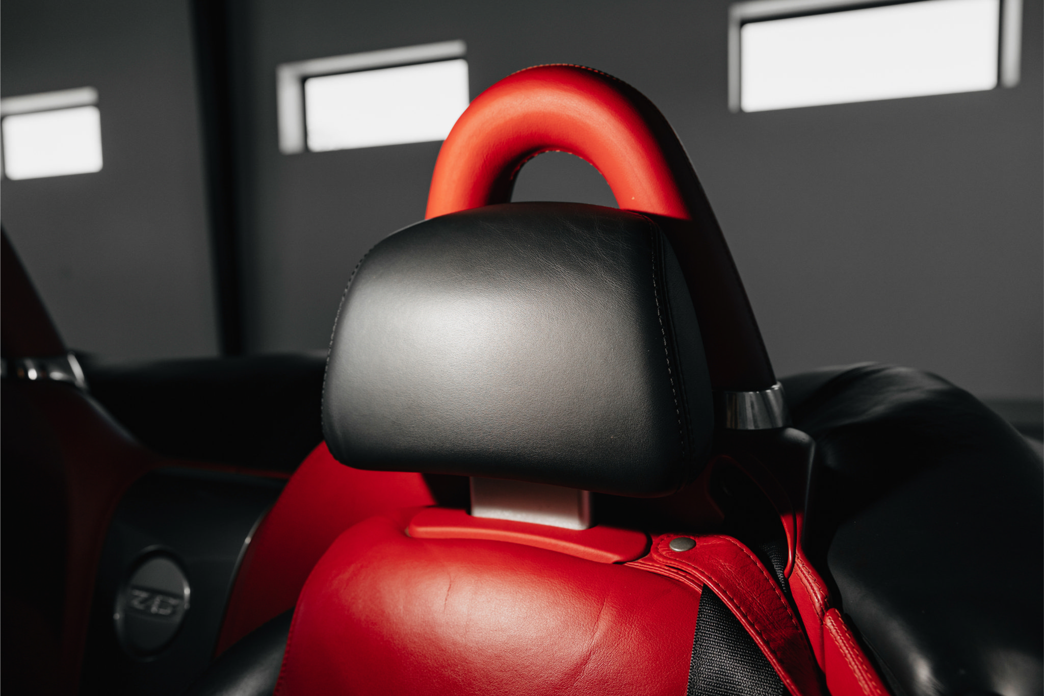 Used 2001 BMW Z8 RWD image 14