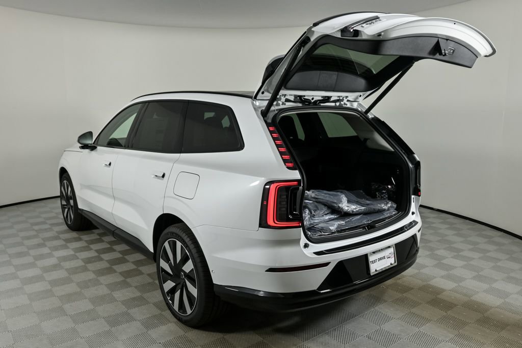 New 2025 Volvo EX90 Plus w/ Protection Package Premier image 34