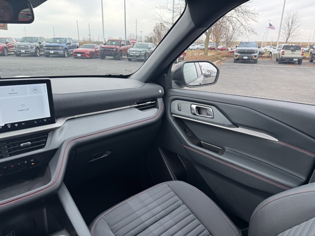 New 2026 Ford Explorer ST-Line w/ ST-Line Street Pack image 22
