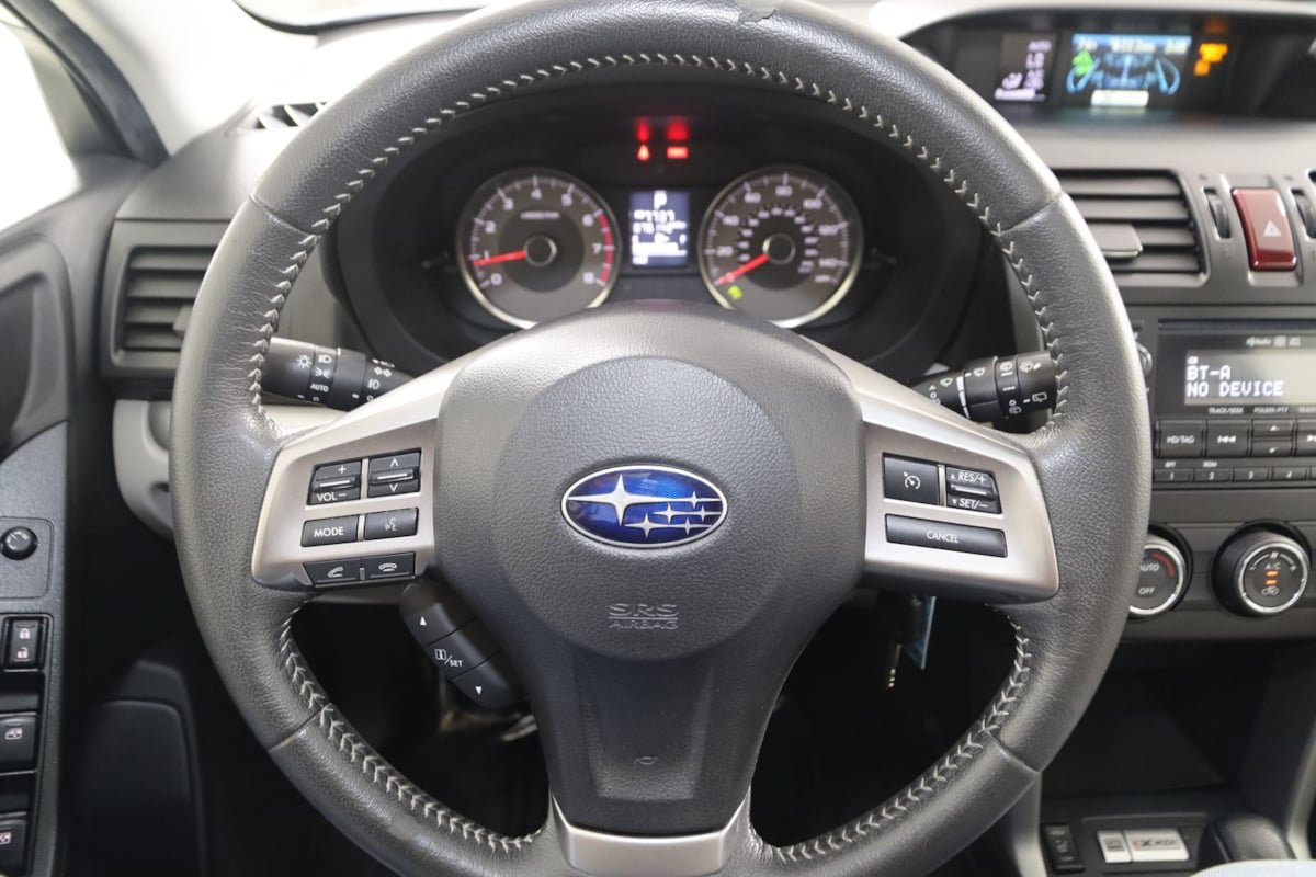 Used 2015 Subaru Forester 2.5i Limited AWD/4WD image 32