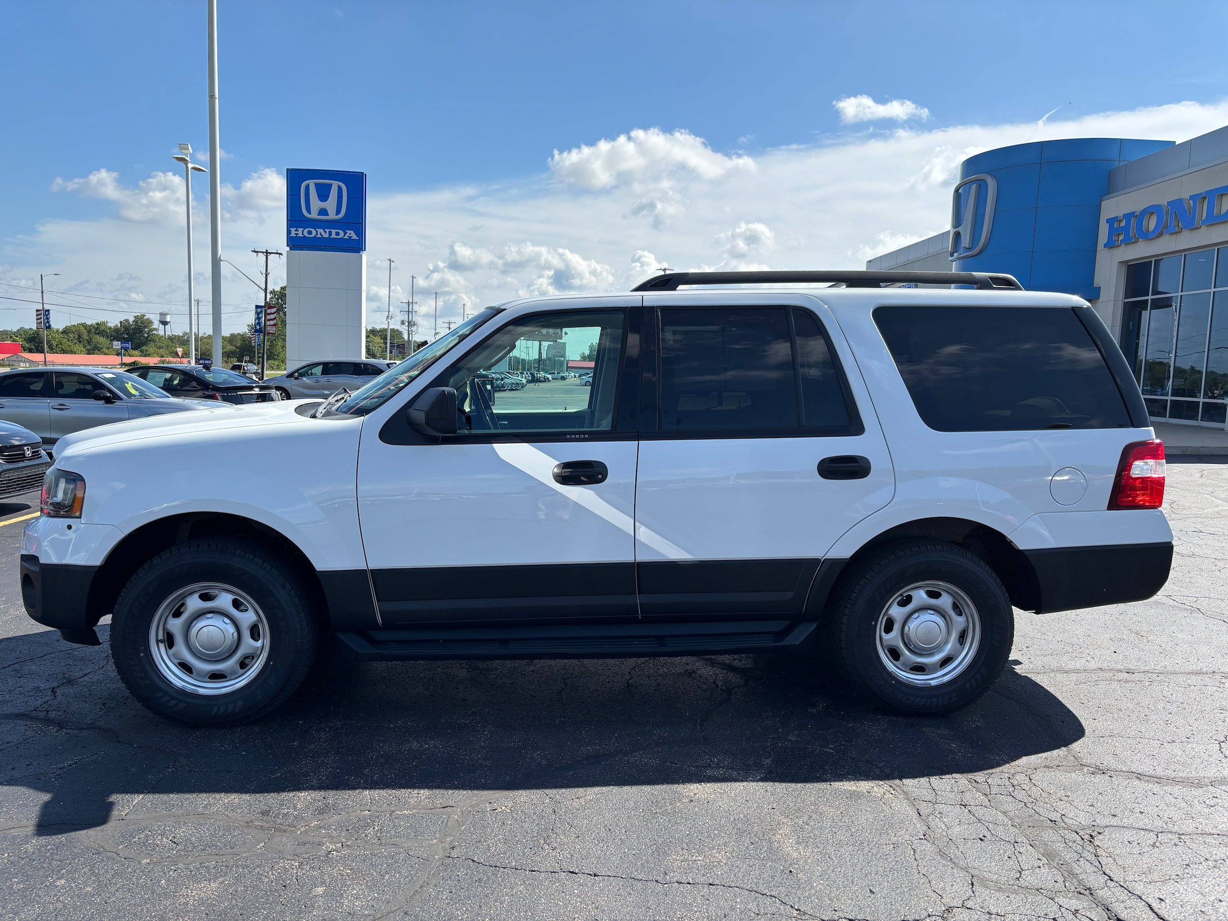 Used 2016 Ford Expedition XL