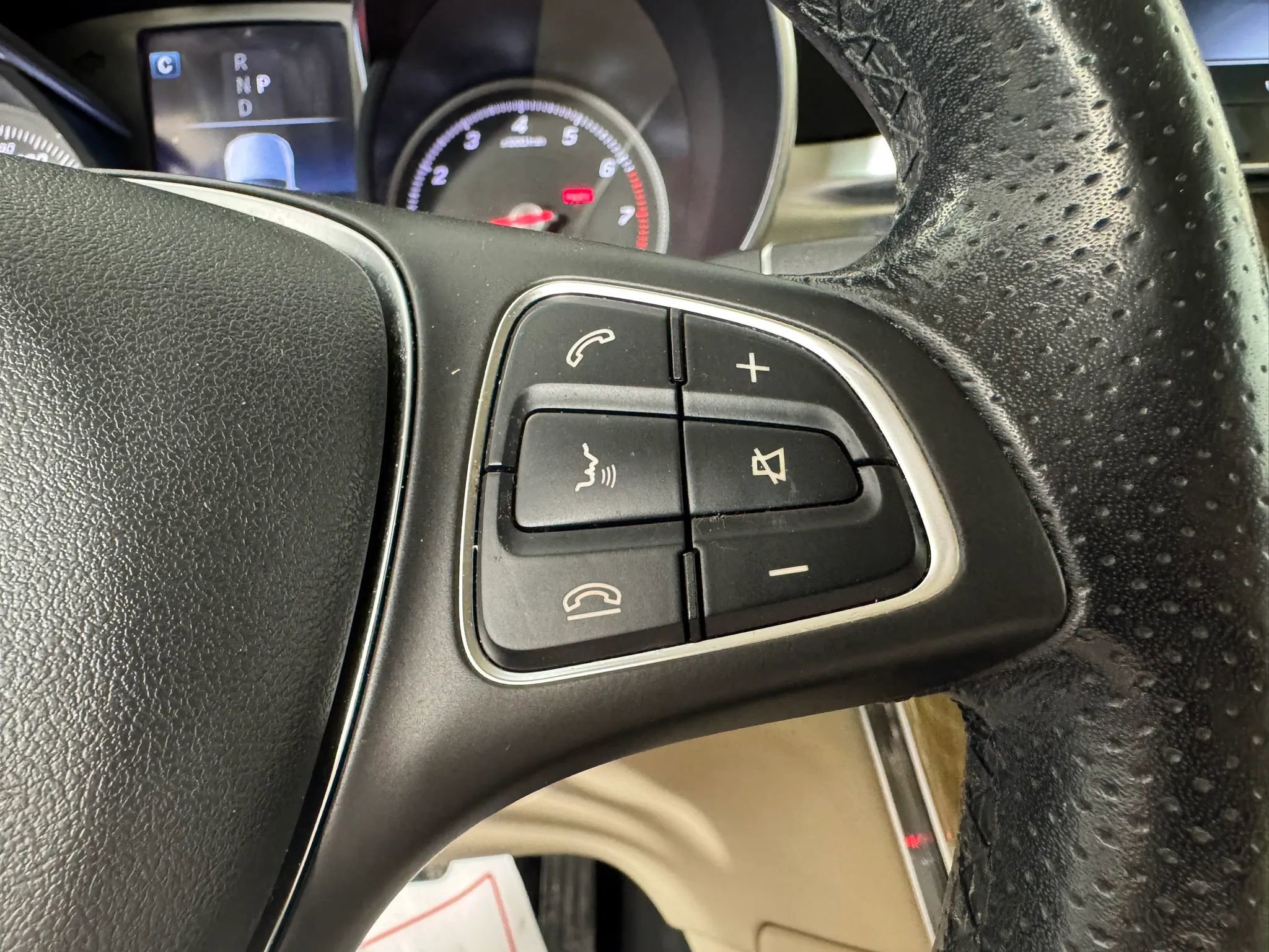 Used 2018 Mercedes-Benz GLC 300 image 16