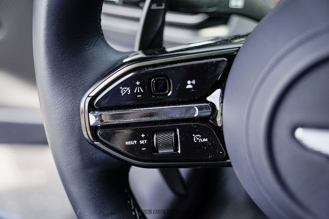 Used 2024 Aston Martin DB12 Coupe RWD image 28