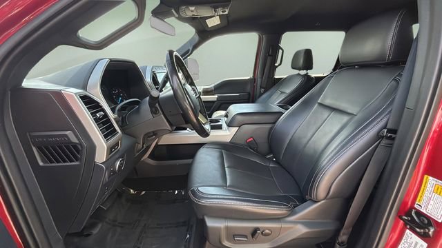 Used 2022 Ford F250 Lariat w/ Black Appearance Package AWD/4WD image 19