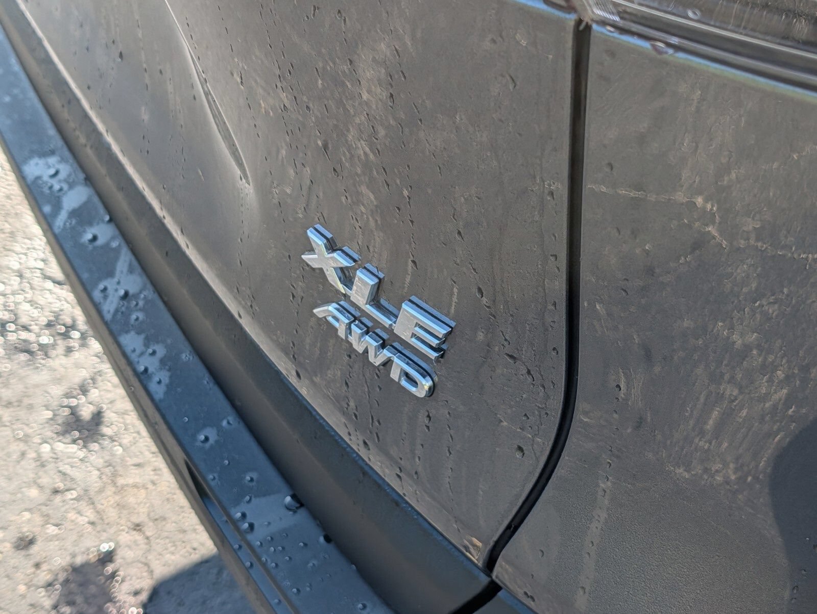 Used 2021 Toyota RAV4 XLE w/ Convenience Package AWD/4WD image 14