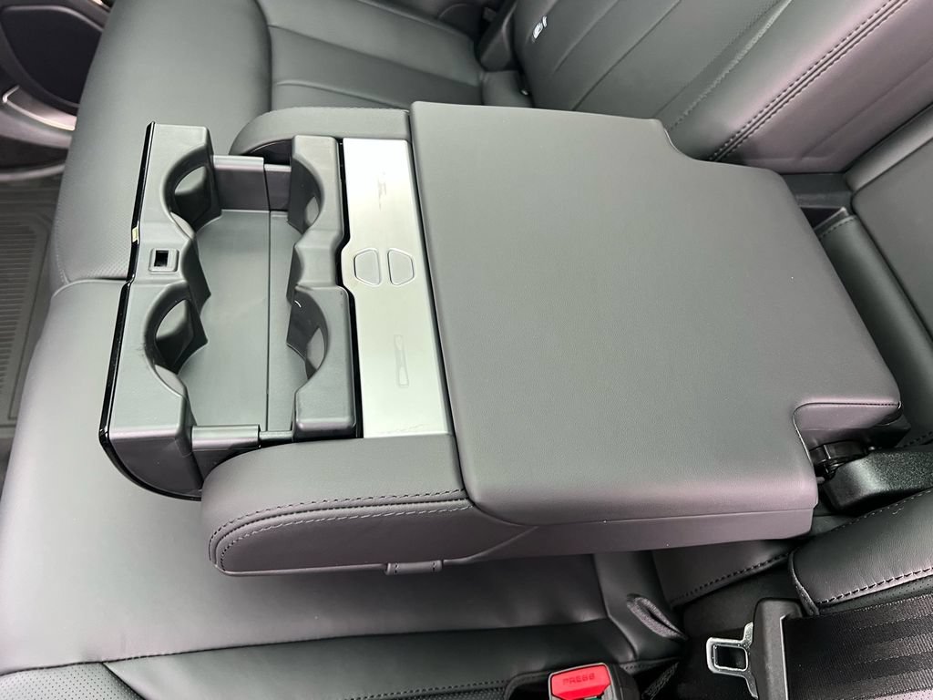 New 2026 Land Rover Range Rover Sport SE AWD/4WD image 23