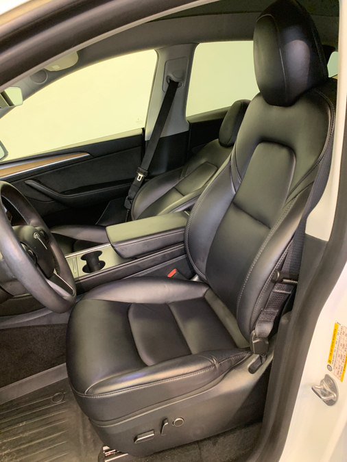Used 2023 Tesla Model Y Performance AWD/4WD image 17