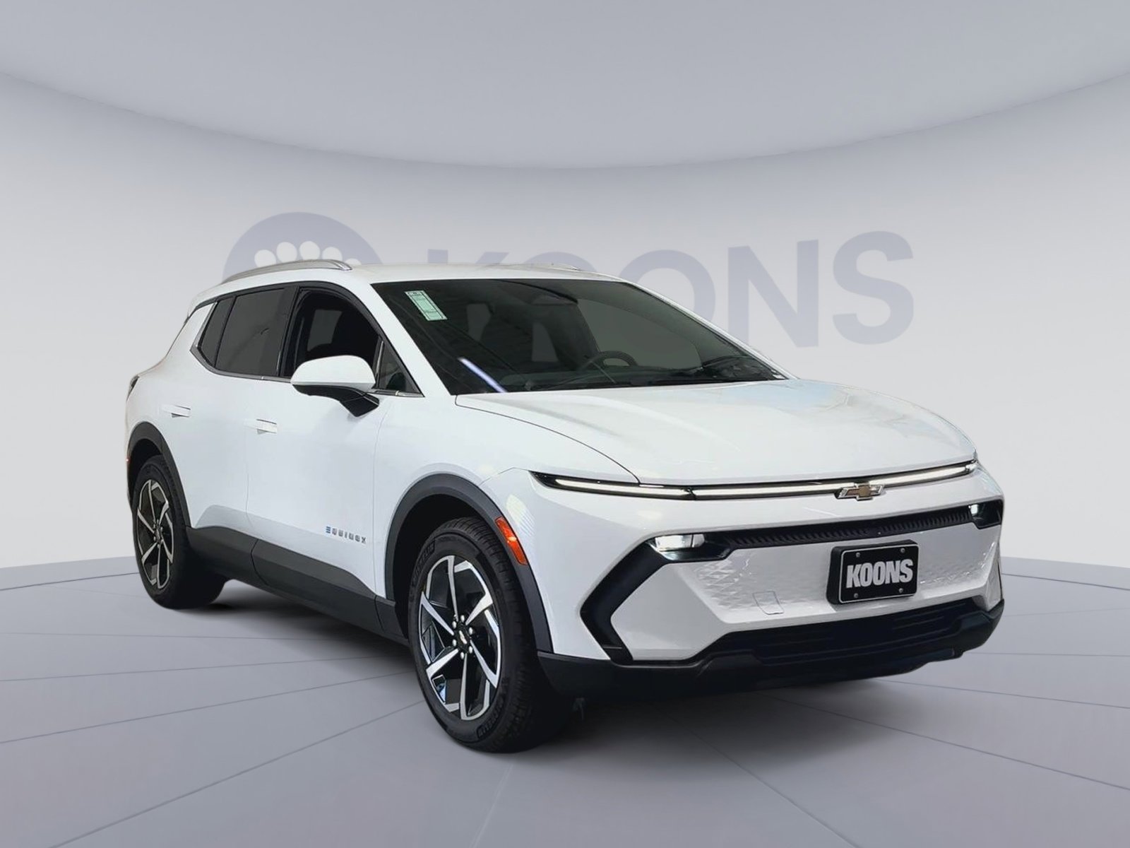 New 2026 Chevrolet Equinox EV LT image 2