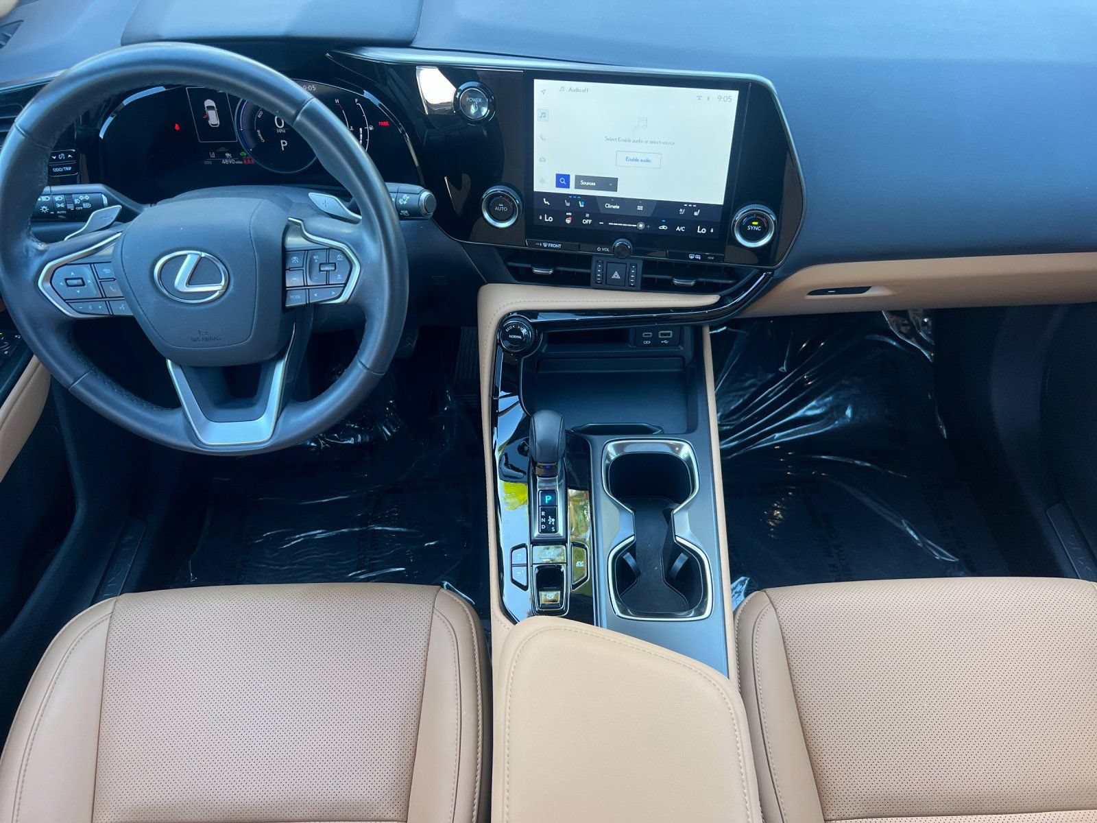 Used 2025 Lexus NX 350h AWD w/ Accessory Package (Z2) image 12