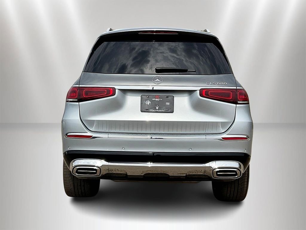 Used 2023 Mercedes-Benz Maybach GLS 600 4MATIC image 5