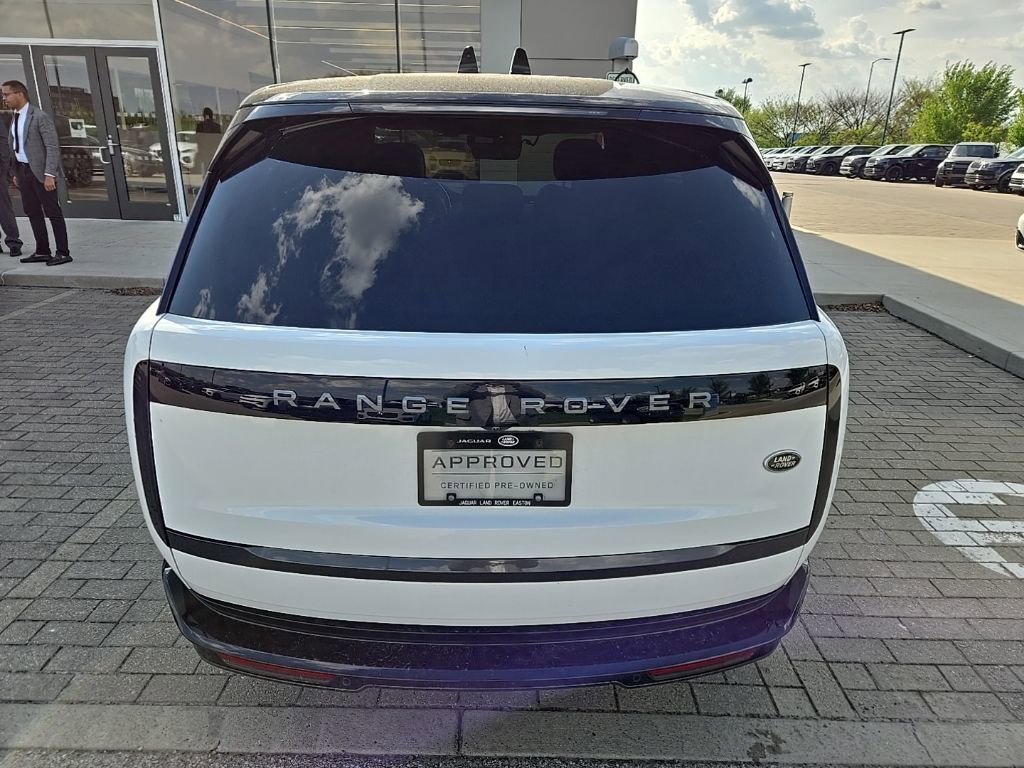 Certified 2022 Land Rover Range Rover SE AWD/4WD image 6