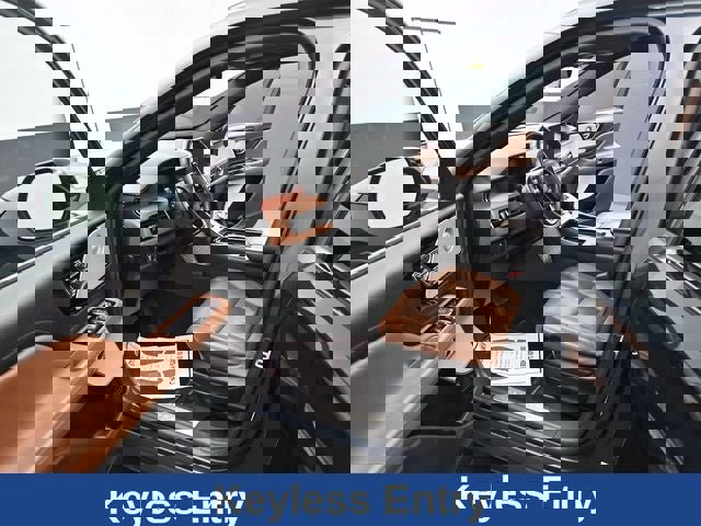 Used 2023 Lincoln Aviator Reserve w/ Equipment Group 201A image 19