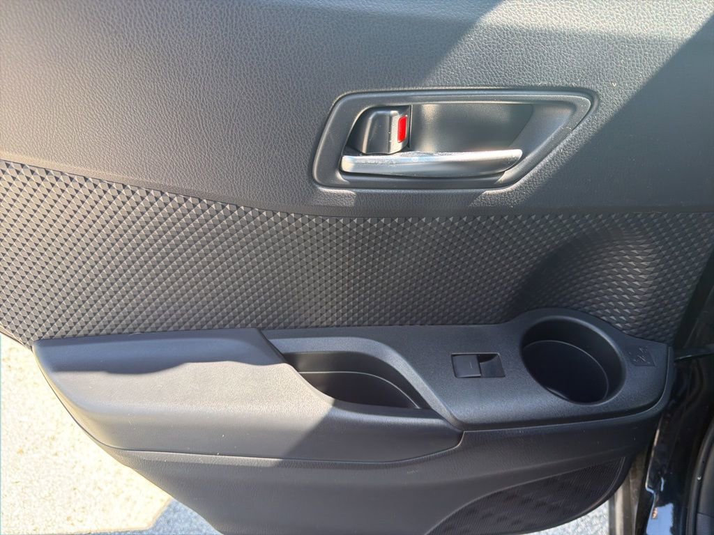 Used 2020 Toyota C-HR XLE image 10