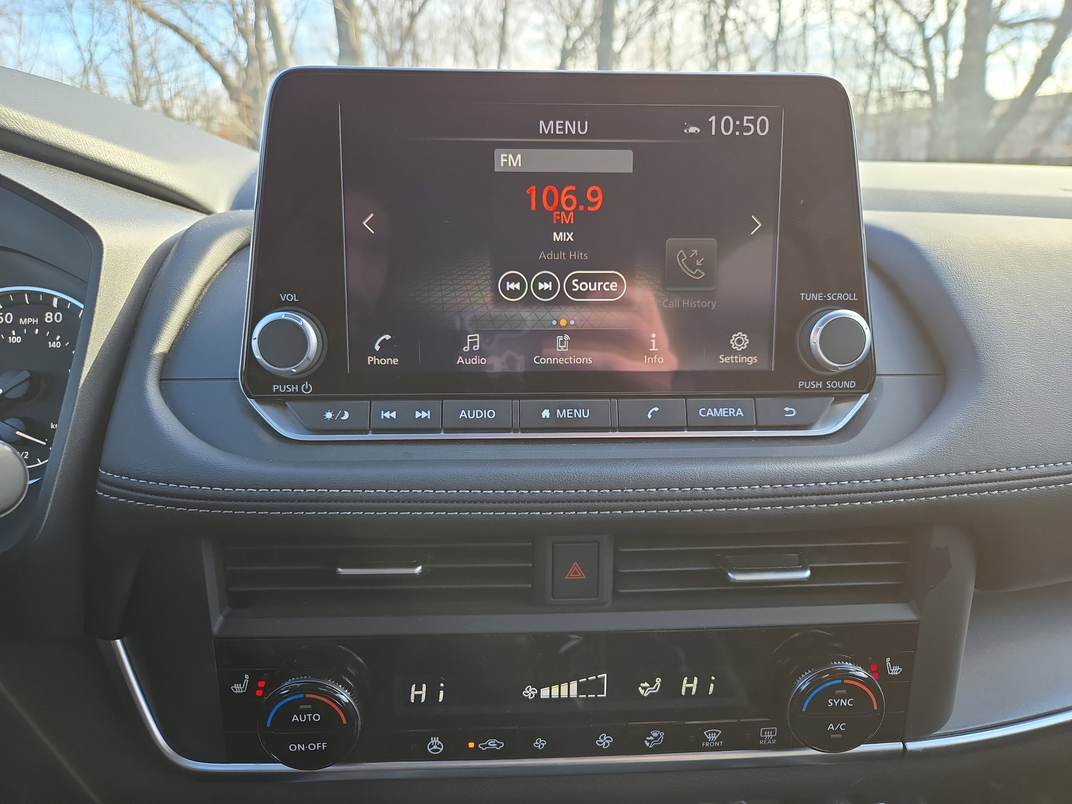 Certified 2025 Nissan Rogue SV w/ SV Premium Package image 20