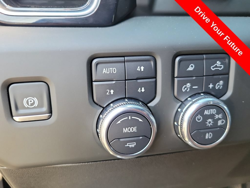 Used 2025 GMC Sierra 2500 Denali w/ Technology Package AWD/4WD image 16
