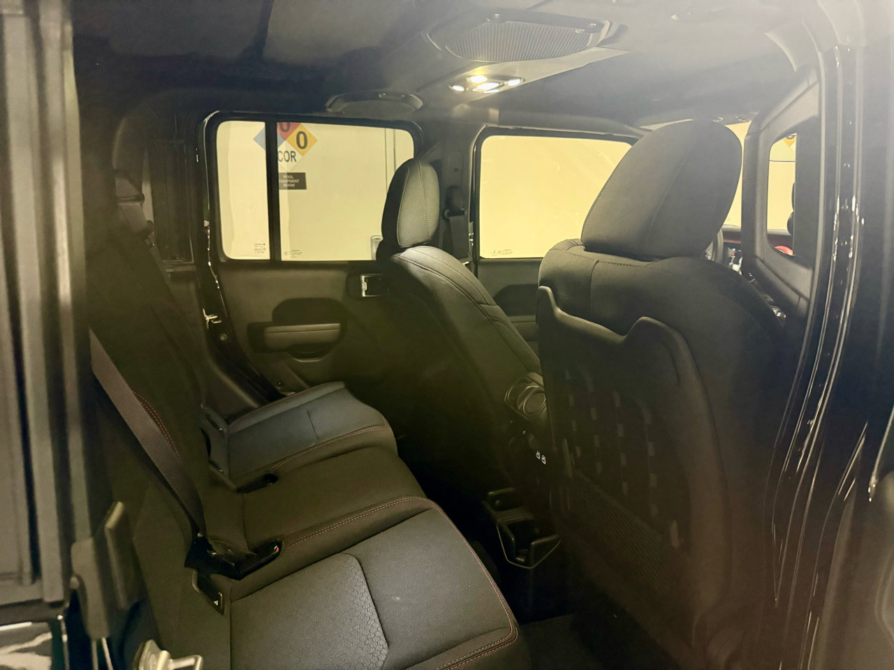Used 2022 Jeep Gladiator Rubicon w/ Cold Weather Group image 29