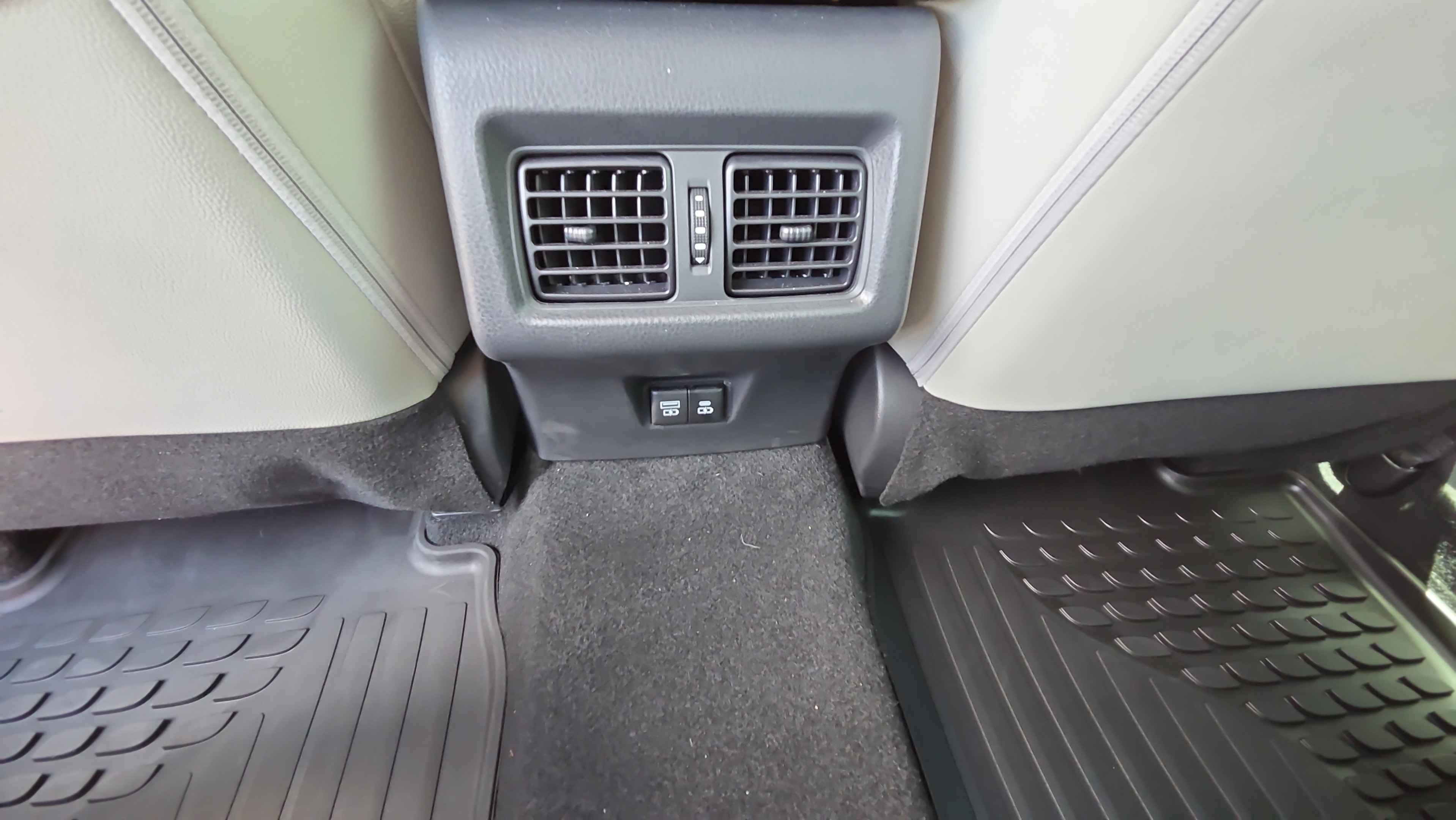 Certified 2026 Toyota Camry XLE FWD image 11