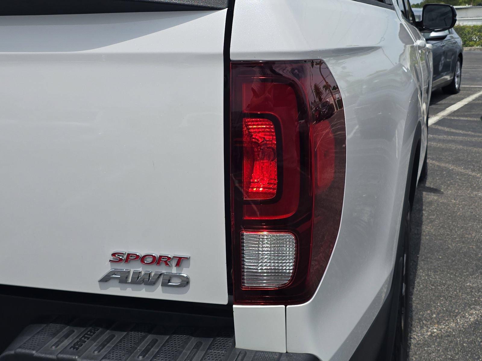 Certified 2023 Honda Ridgeline Sport image 8