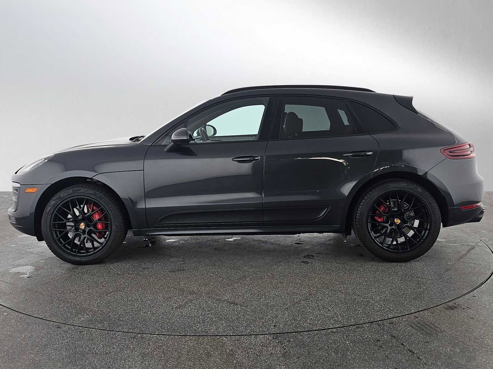 Used 2018 Porsche Macan GTS w/ Premium Package Plus image 6