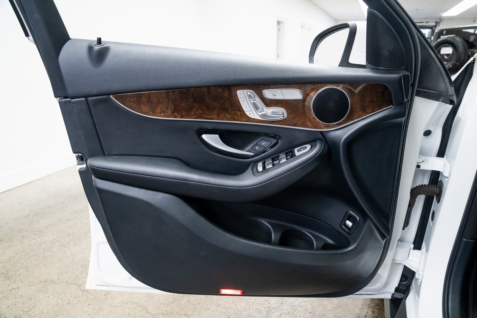 Used 2017 Mercedes-Benz GLC 300 GLC 300 image 15