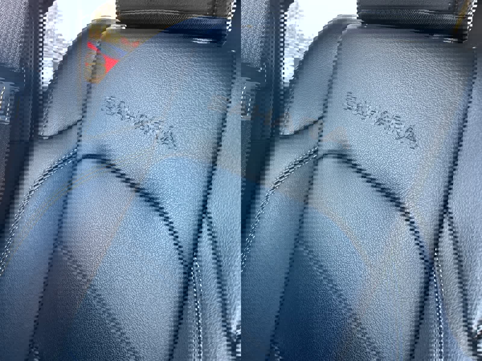 Used 2023 Jeep Wrangler Sahara w/ Safety Group image 43