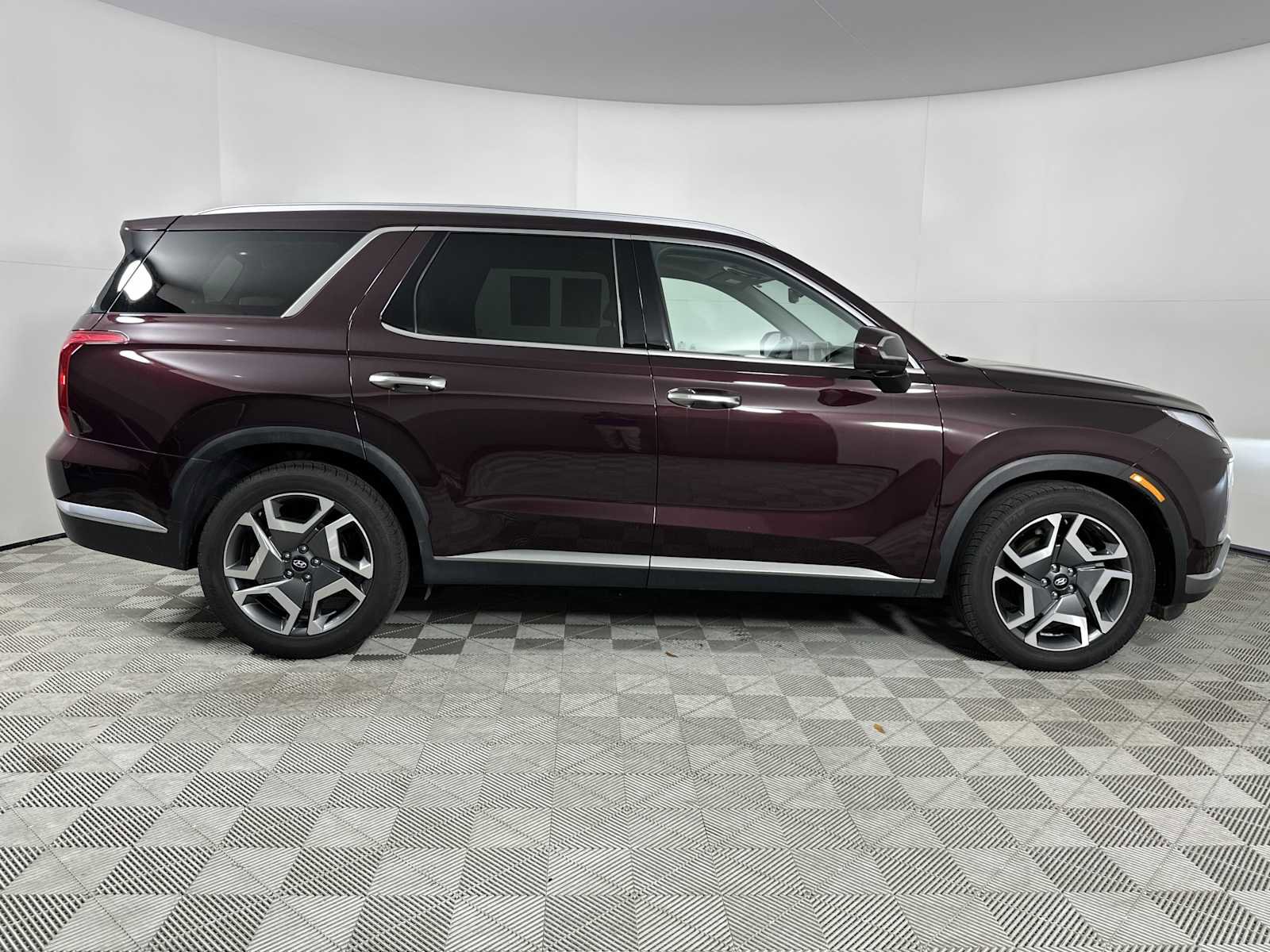Used 2024 Hyundai Palisade Limited image 9