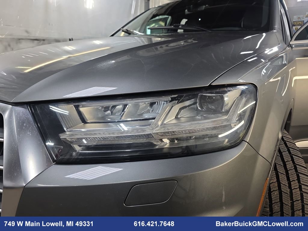 Used 2017 Audi Q7 3.0T Premium Plus w/ Premium Plus Package image 31
