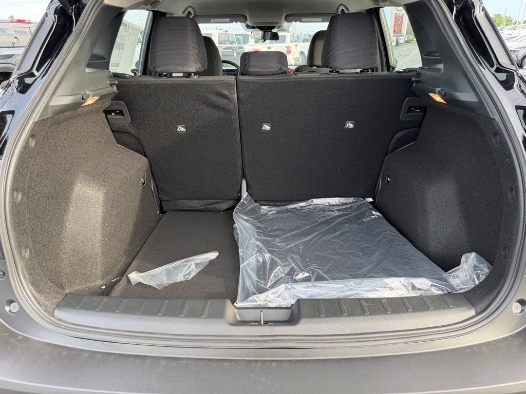 New 2026 Nissan Kicks S FWD image 28