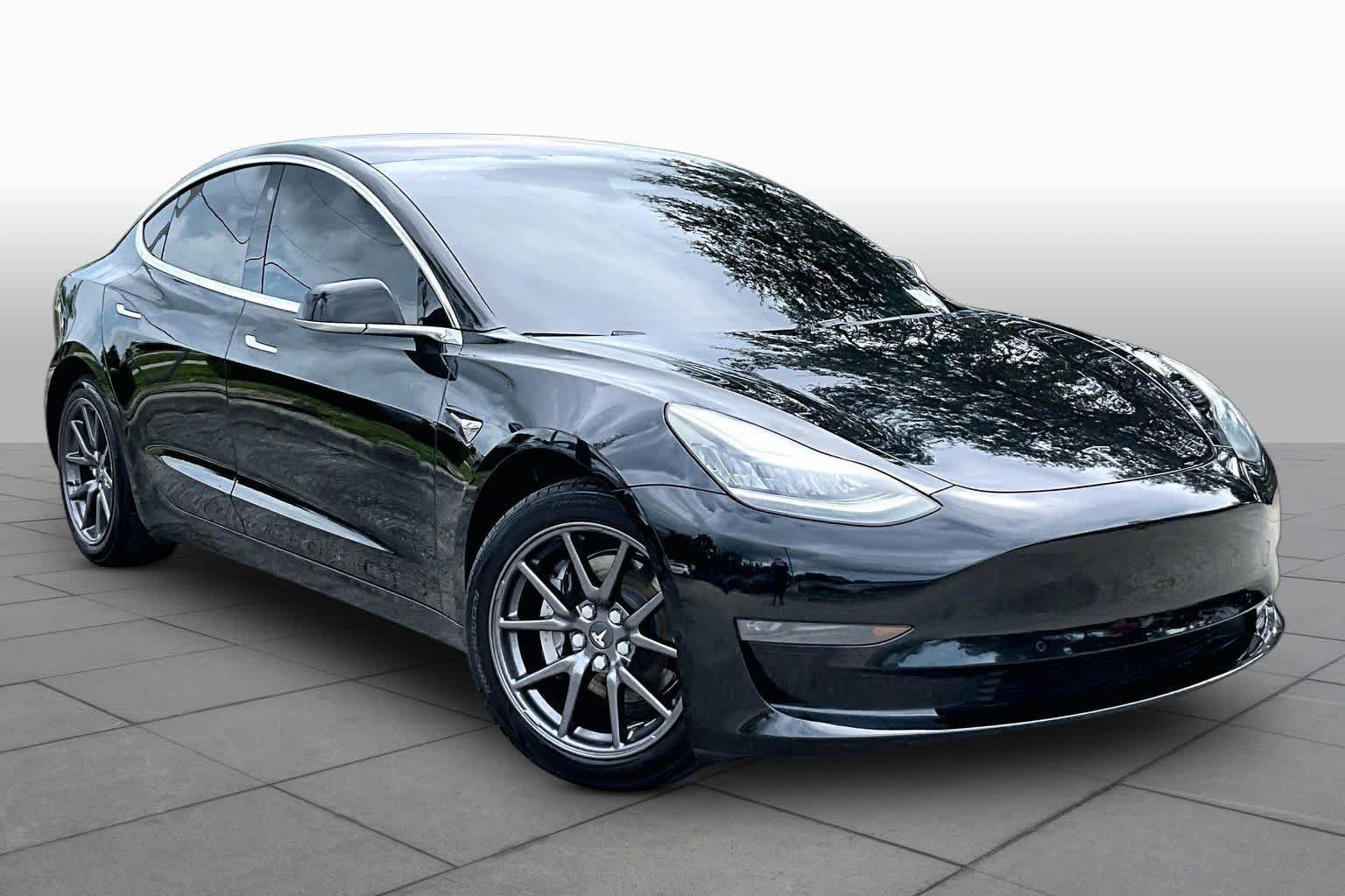 Used 2019 Tesla Model 3 Long Range RWD image 2