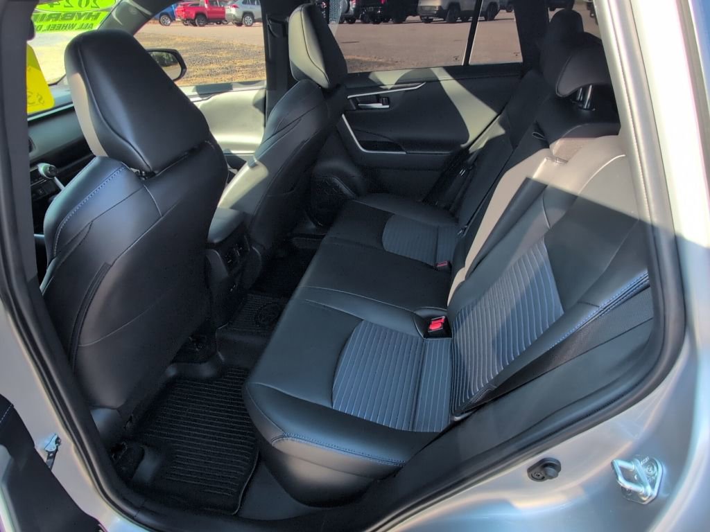 Used 2024 Toyota RAV4 XSE w/ Advanced Technology Package AWD/4WD image 15