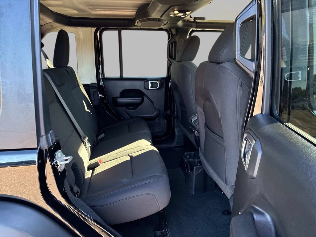 Used 2023 Jeep Wrangler Unlimited Sport AWD/4WD image 10
