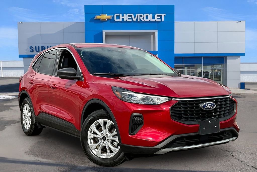 Used 2023 Ford Escape Active w/ Cold Weather Package FWD image 11