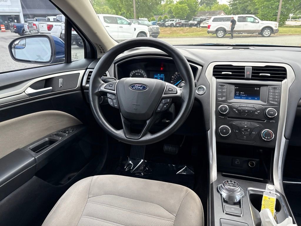 Used 2018 Ford Fusion S FWD image 32