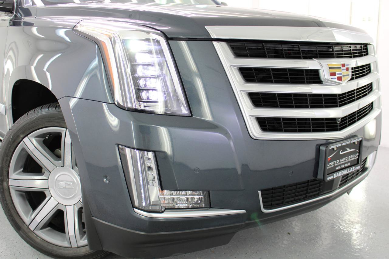 Used 2019 Cadillac Escalade ESV Premium Luxury AWD/4WD image 23
