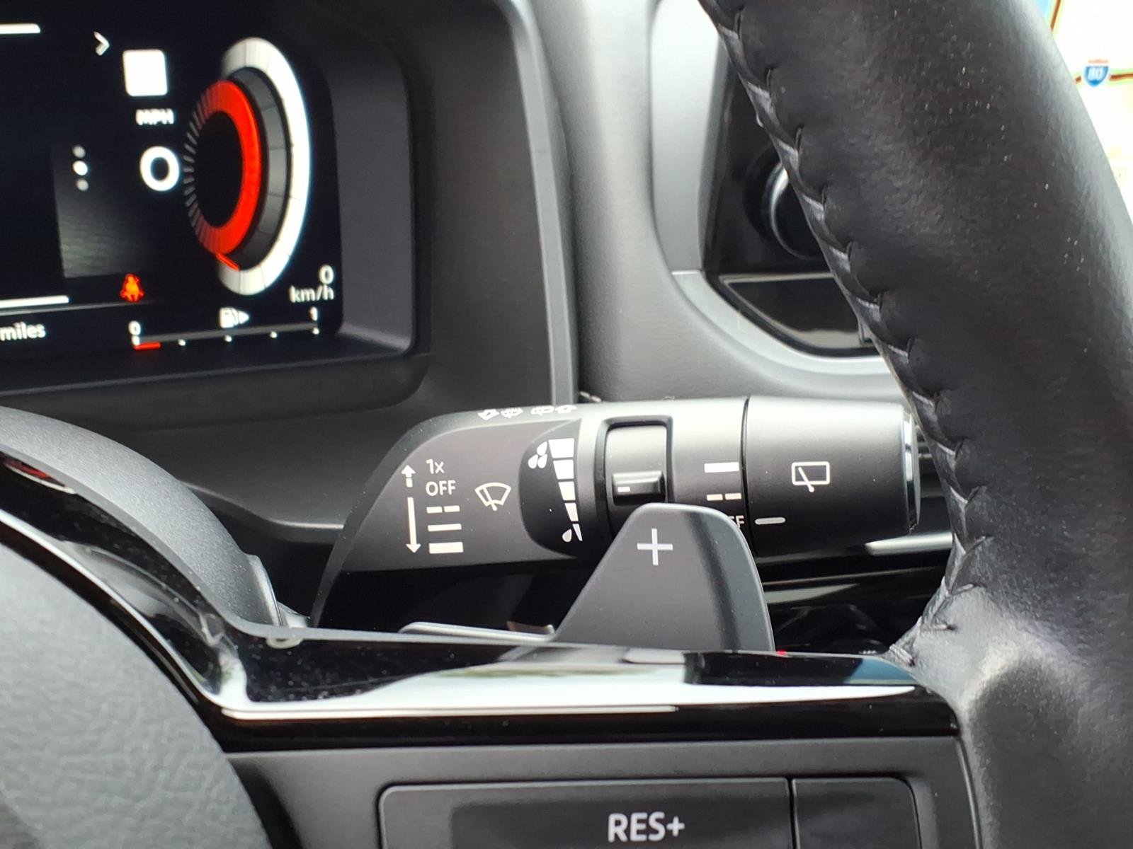 Used 2023 Nissan Rogue Platinum AWD/4WD image 28