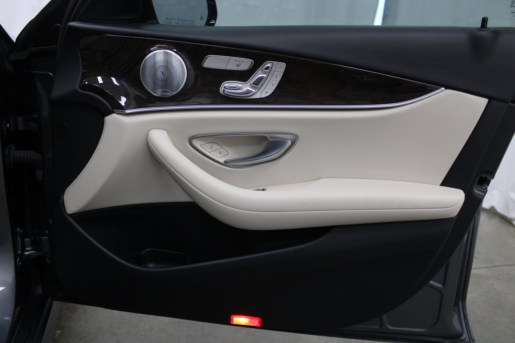 Used 2019 Mercedes-Benz E 450 4MATIC Sedan w/ Premium Package image 24