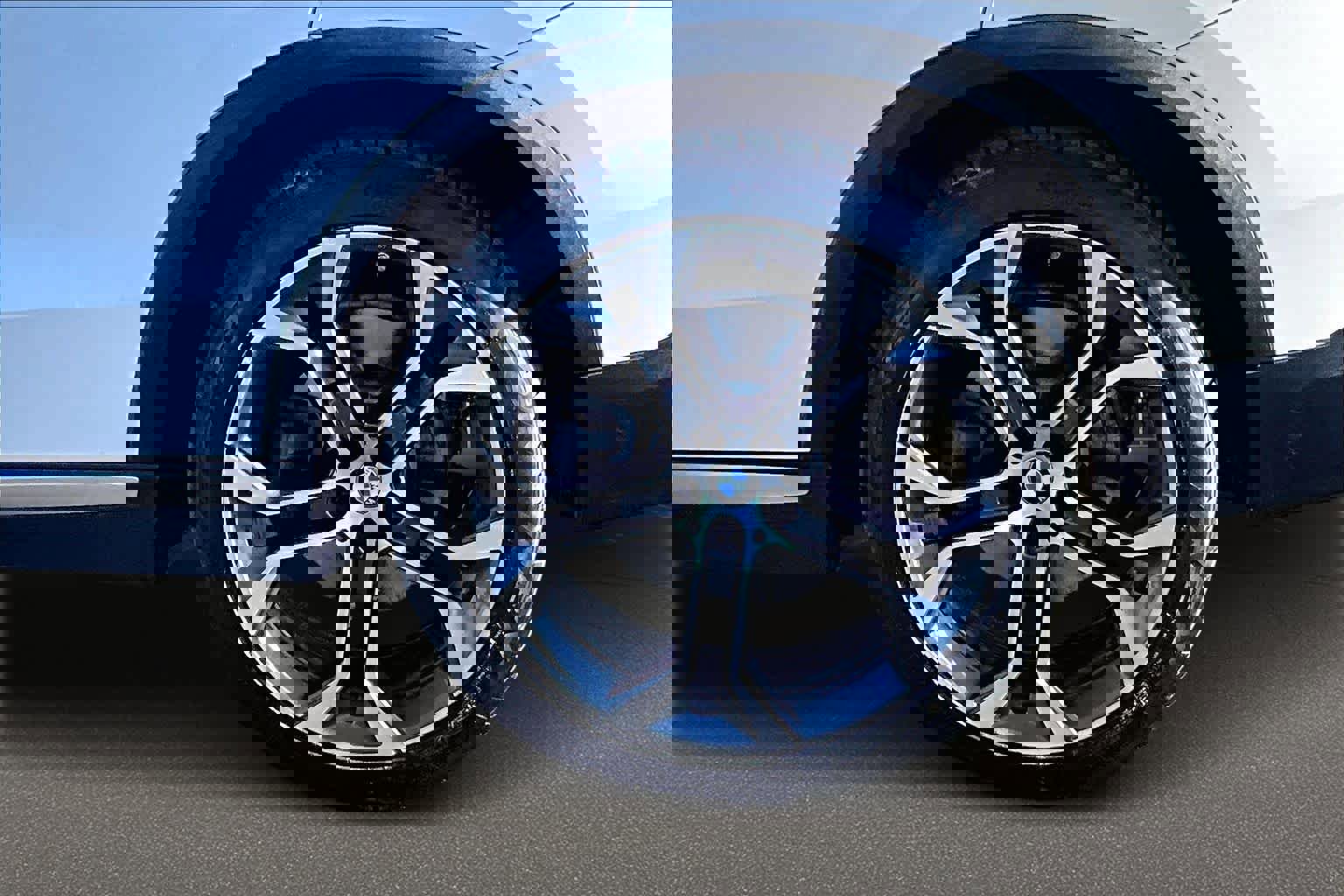 Used 2021 BMW X5 xDrive45e w/ Executive Package image 45