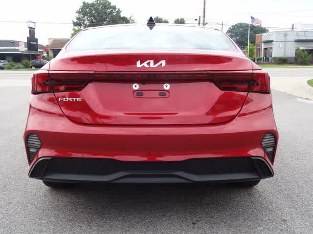 Used 2024 Kia Forte LXS FWD image 3