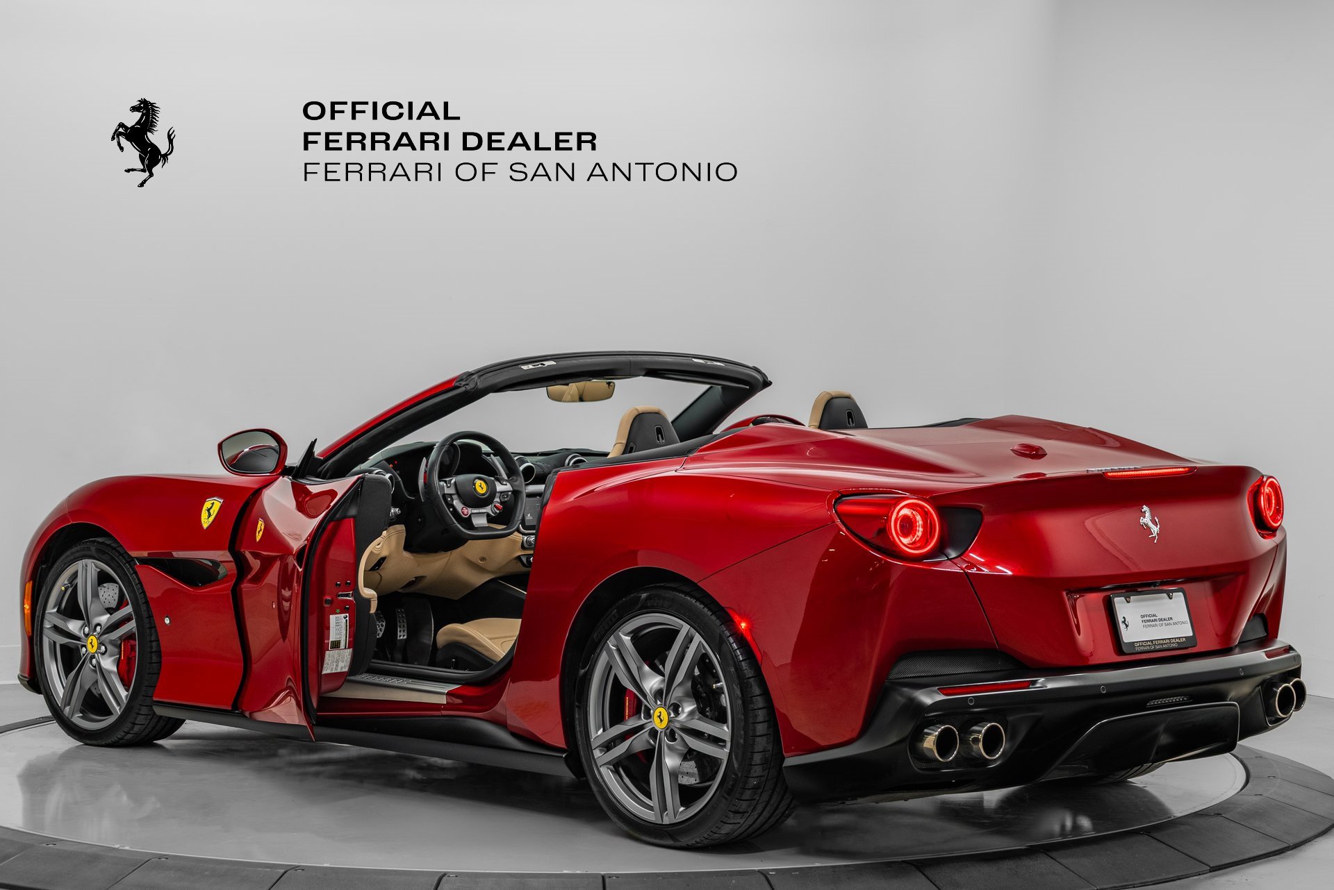 Certified 2020 Ferrari Portofino image 2
