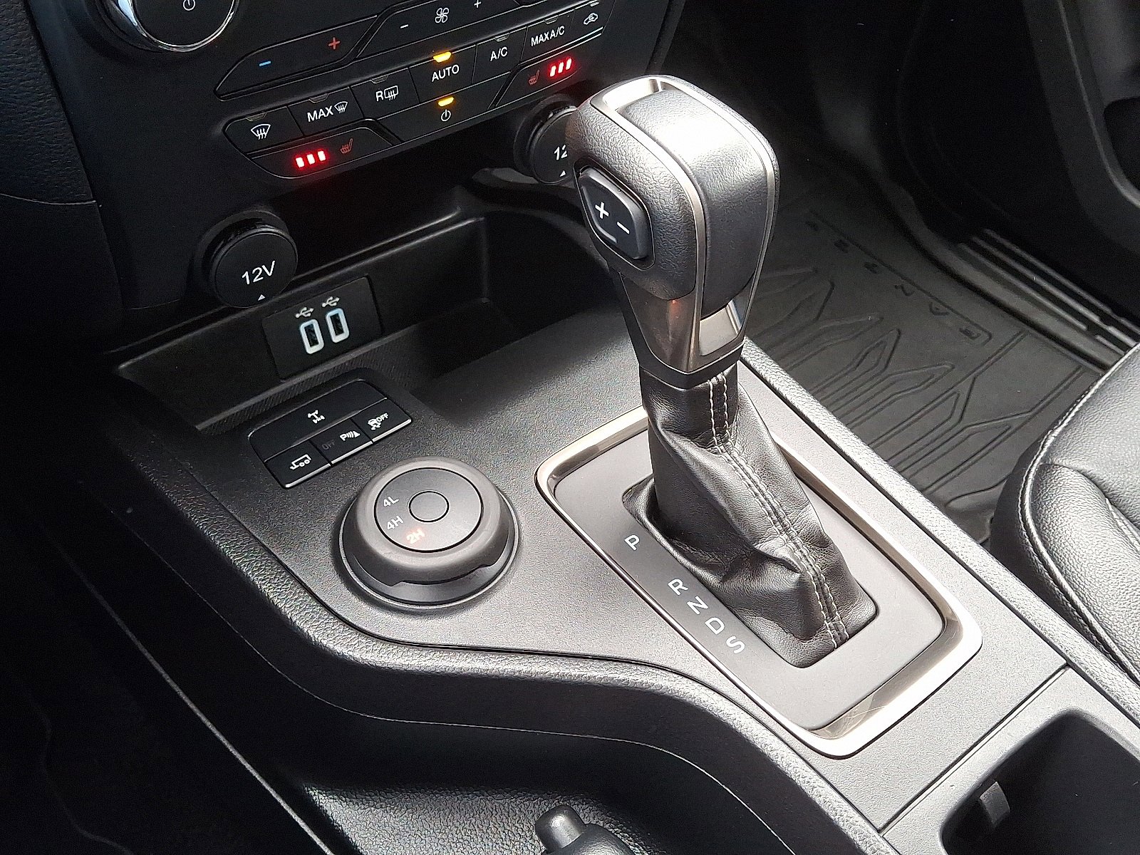 Used 2023 Ford Ranger Lariat w/ Equipment Group 501A High image 15