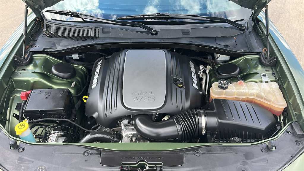 Used 2022 Dodge Charger R/T RWD image 3