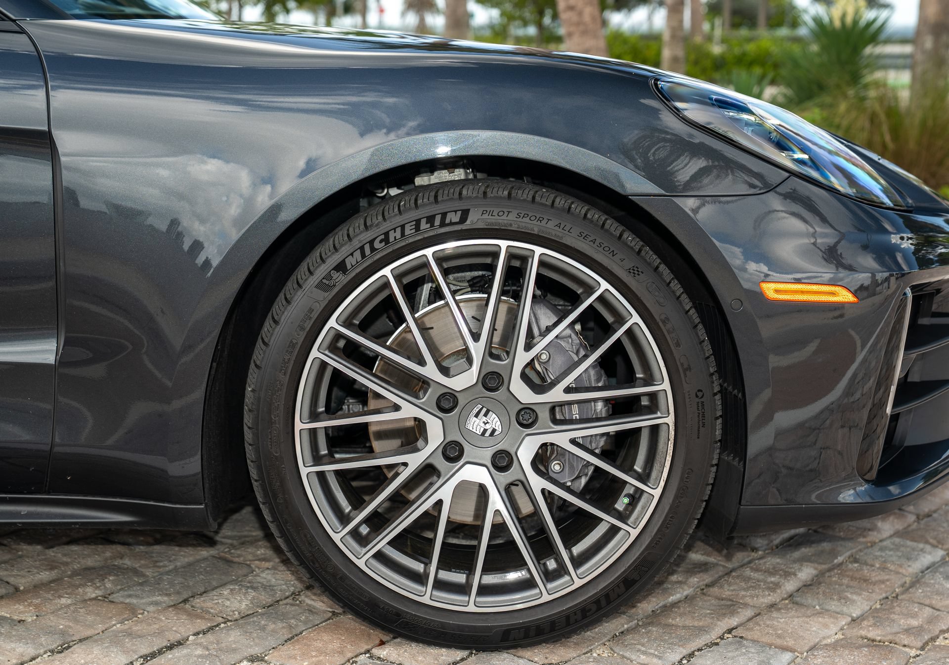 Used 2024 Porsche Panamera w/ Premium Package RWD image 9
