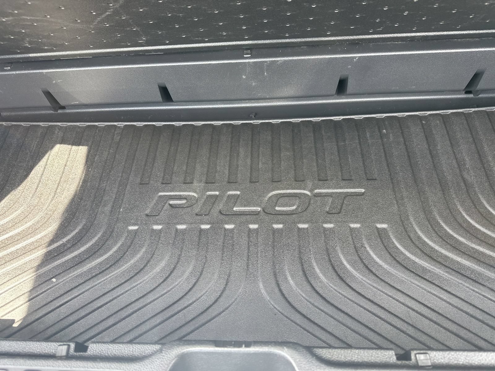 Used 2018 Honda Pilot Touring image 31